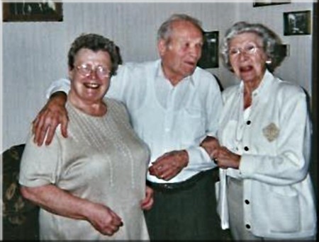 Marian Balhant, Antonio Nardelli et Lucienne Delvaux, 2002