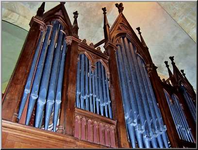 Buffet de l'orgue de l'glise de Varennes-en-Allier - Photo Michel Godard