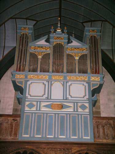 glise St-Pierre, Crozon: l'orgue