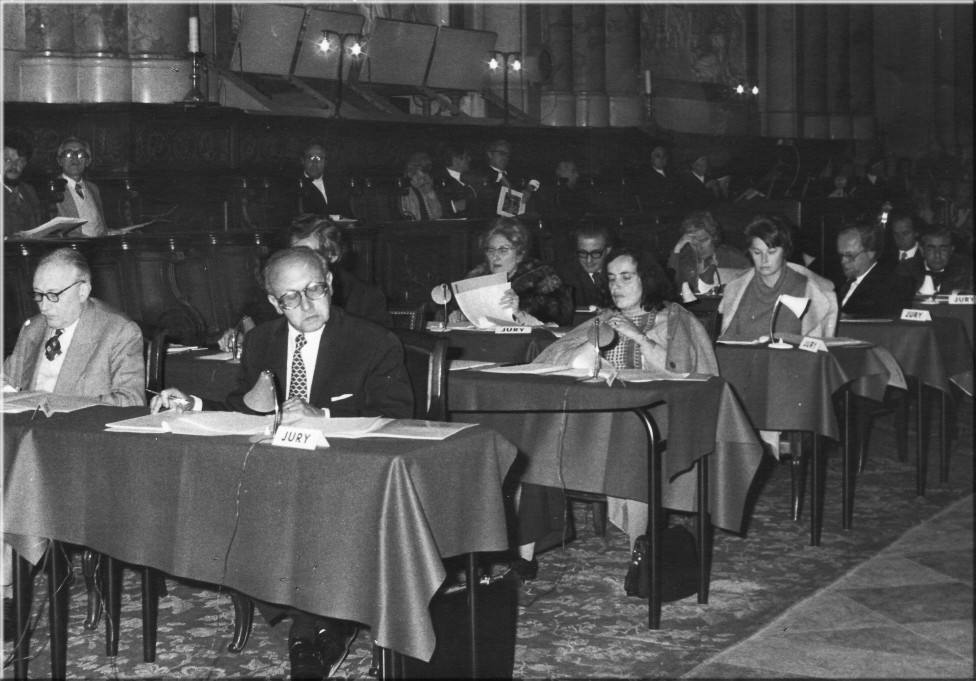 Jury du Concours de Chartres, 1974 ; assis, à gauche : Édouard Souberbielle 