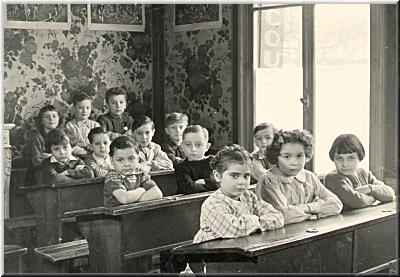 Cours Chanez, Paris, ca 1950.