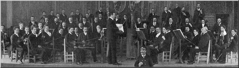L'orchestre du Conservatoire municipal de Toulouse, dirigé par Bernard Crocé-Spinelli (cliché A. Provost, Toulouse) DR