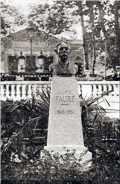 Le buste de Gabriel Faur,  Foix.