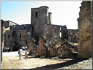 Oradour-sur-Glane - L'glise -  Photo Michel Baron