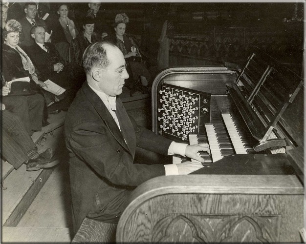 Bernard Pich  l'orgue de Notre-Dame de Montral, 25 janvier 1949