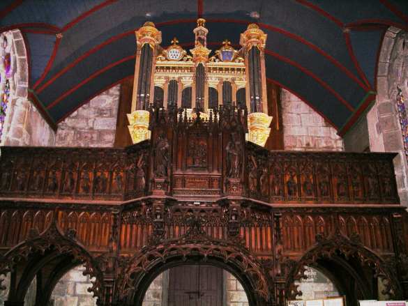 Rumengol, glise Notre-Dame, l'orgue