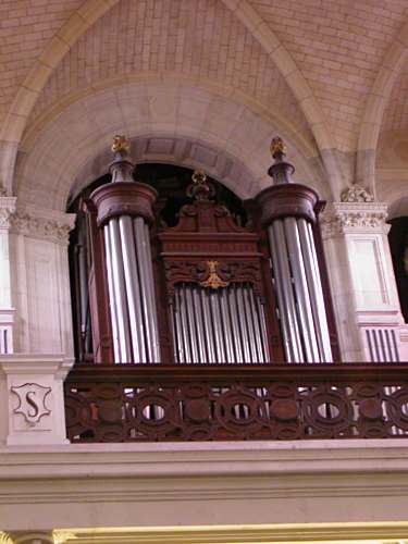 glise Saint-Sever, Rouen: le grand orgue - Photo © Jean-Ren Phelippeau, 2004.