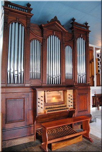 Chapelle Saint-Robert de Baillif : l'orgue