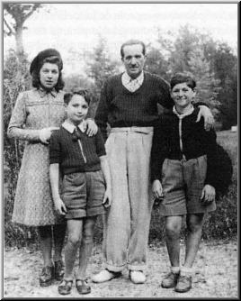 Denise Soriano, Jules Boucherit, Devy Erlih et Serge Blanc en 1942