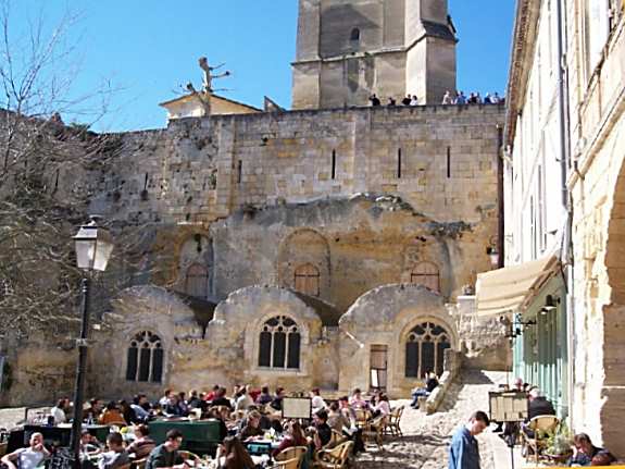 St-Emilion: glise monolithe - © Marie-Ccile de la Montagne