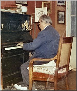 Marcel Vidal Saint-Andr chez lui en 1968
