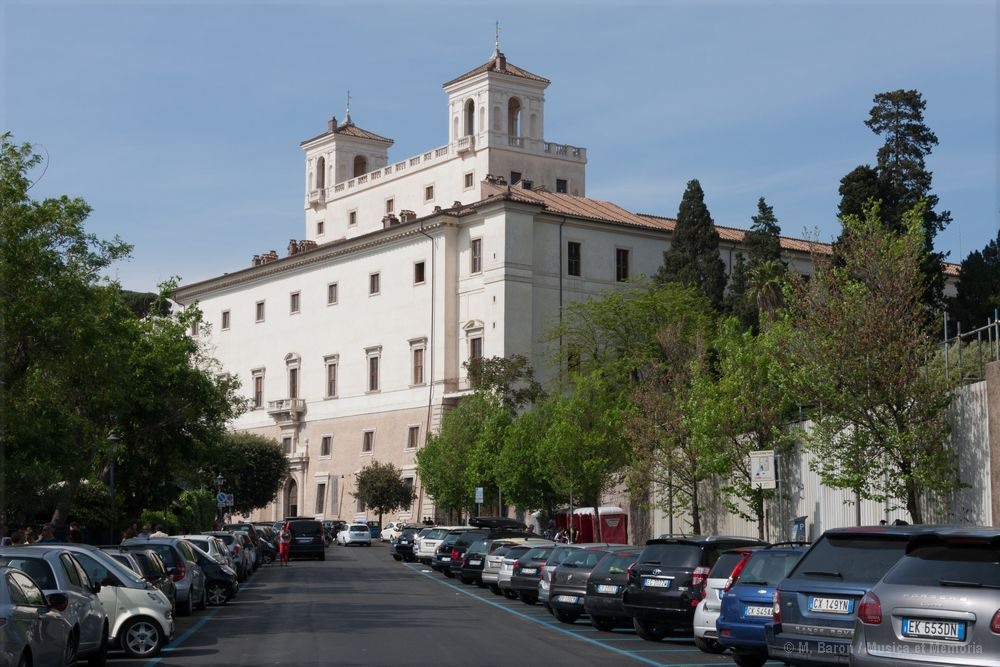 La Villa Mdicis, vue de la Place de la Trinit-des-Monts