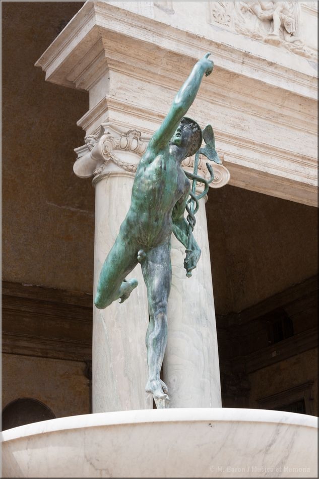 Le Mercure de Giambologna (16e sicle, copie du 19e)