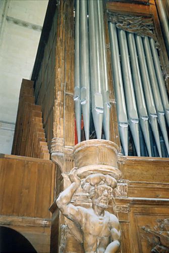 Le grand orgue de la cathédrale de Nantes, détails de la façade