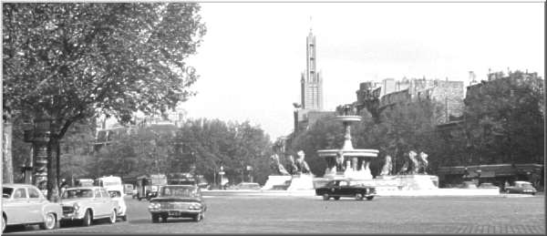 Voir la faade de l'glise.